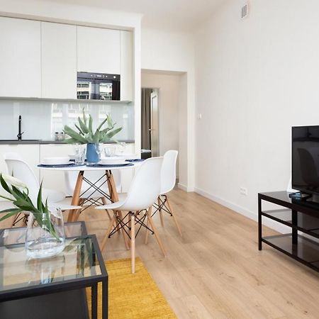 Family City Center Apartment By Renters Prestige وارسو المظهر الخارجي الصورة